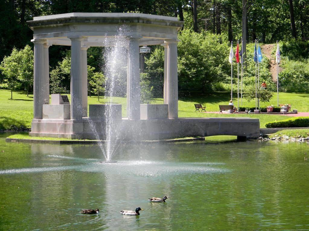 Bluebird Spa City Motor Lodge Saratoga Springs Zewnętrze zdjęcie