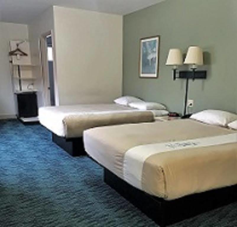 Bluebird Spa City Motor Lodge Saratoga Springs Zewnętrze zdjęcie